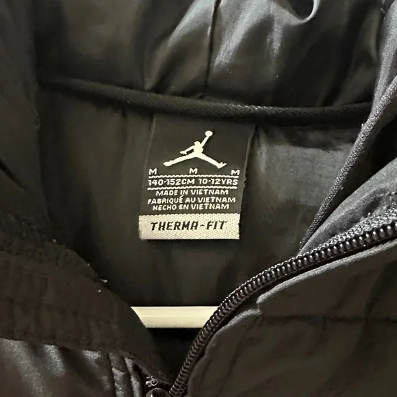 Jordan Black and Red Puffer Vest with Hoodie - Picture 2 of 6